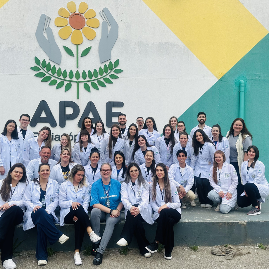 Visita dos Alunos de Fisioterapia da UNOESC de Videira